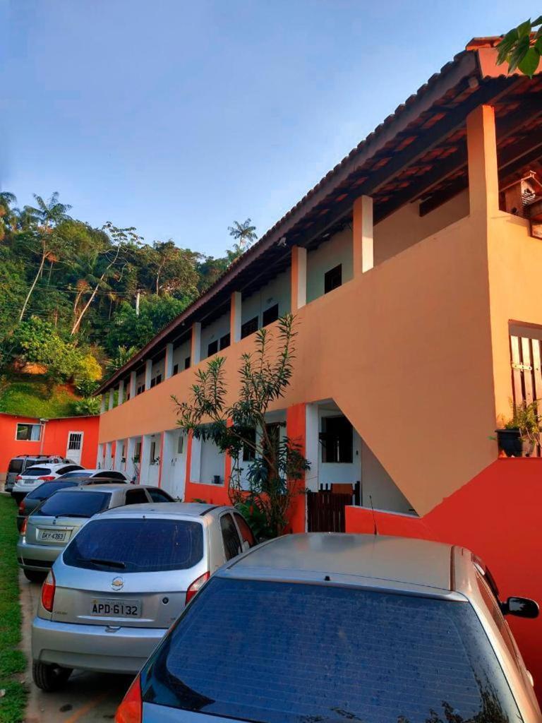 Recanto Casa De Pedrinha - Aptos Para Temporada E Finais De Semana 卡拉瓜塔图巴 外观 照片