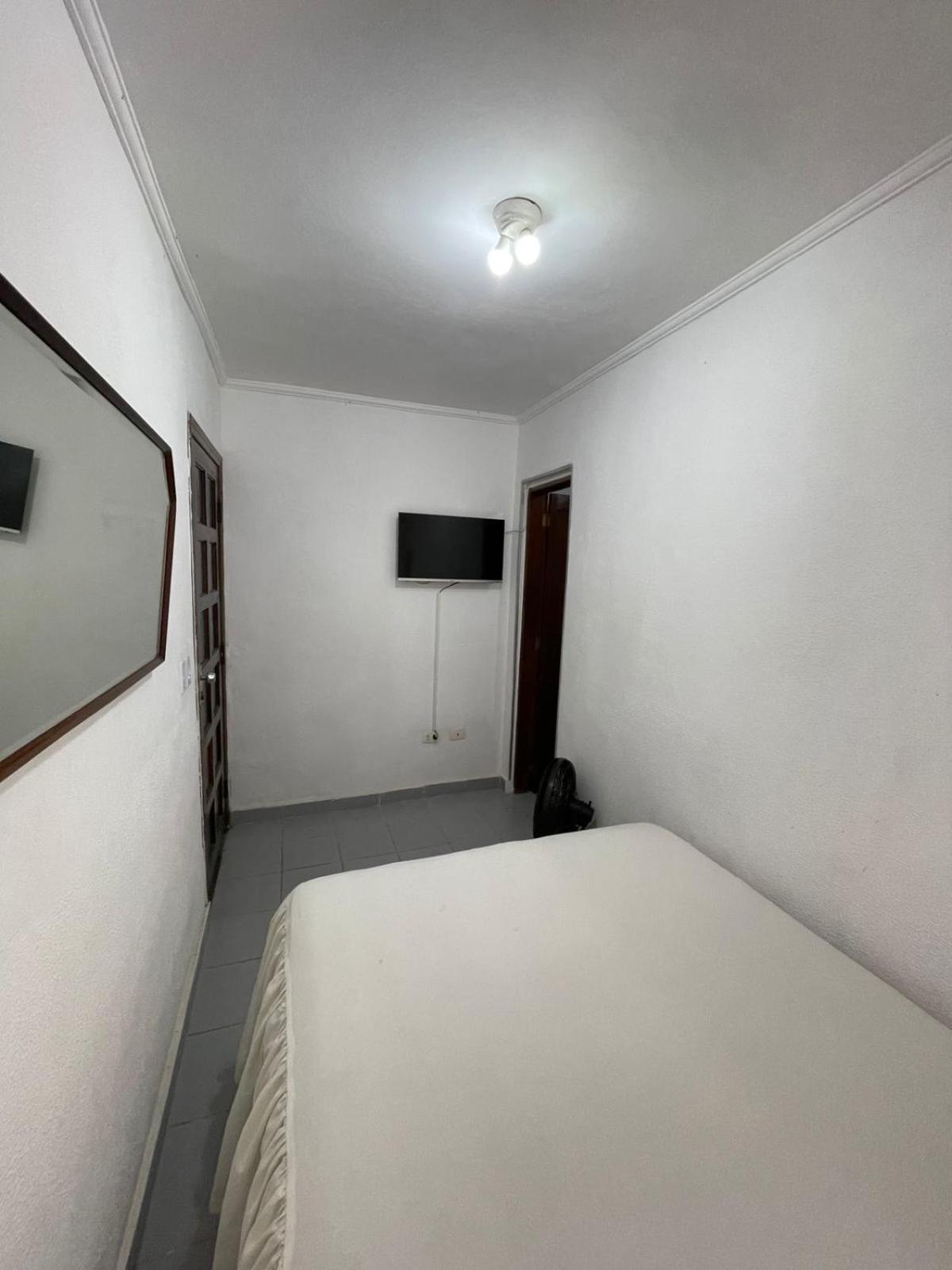 Recanto Casa De Pedrinha - Aptos Para Temporada E Finais De Semana 卡拉瓜塔图巴 外观 照片